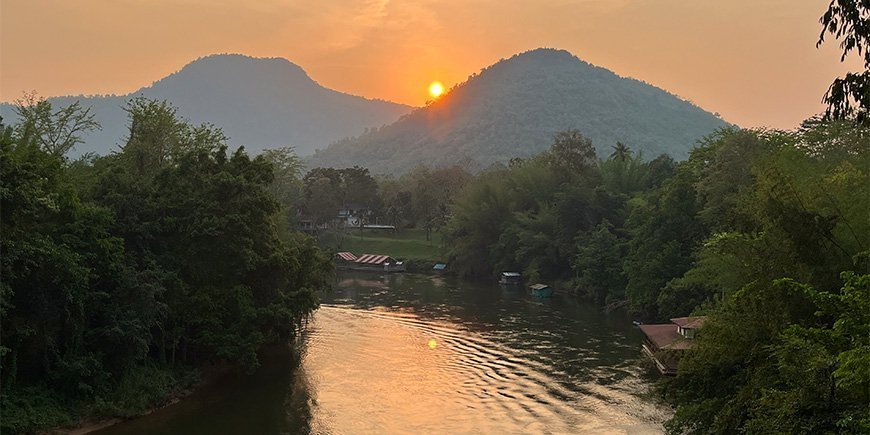 Zonsondergang over River Kwai