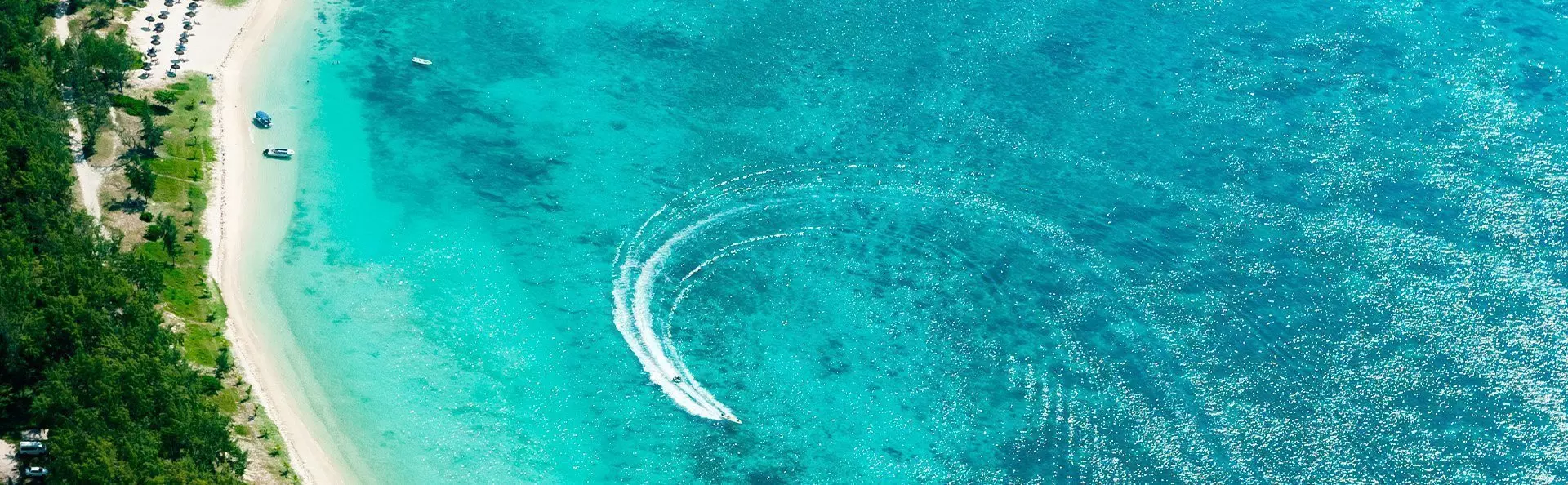 Luchtfoto van de oostkust van Mauritius