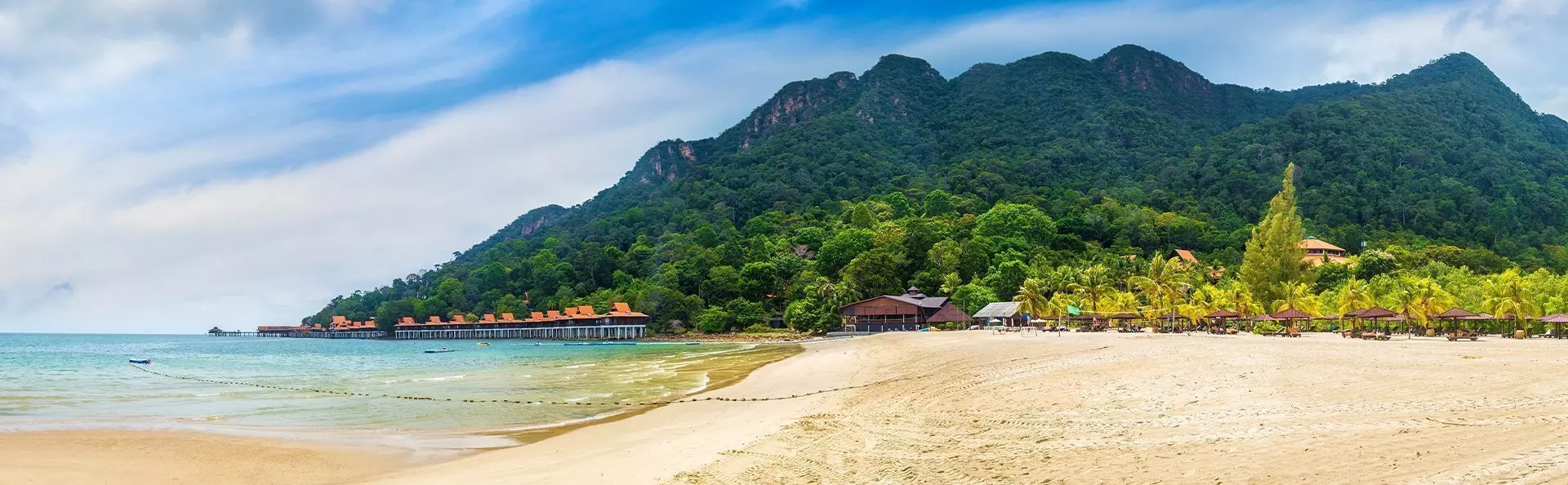 Pantai Kok strand op het eiland Langkawi in Maleisië